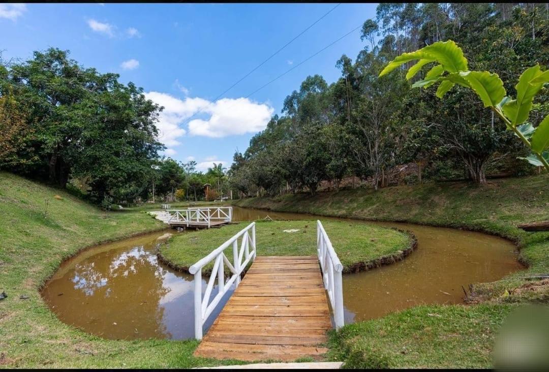 Chale Da Estancia Santa Teresa - Es Alto Sao Lourenco- Proximo Ao Circuito Caravaggio Kültér fotó