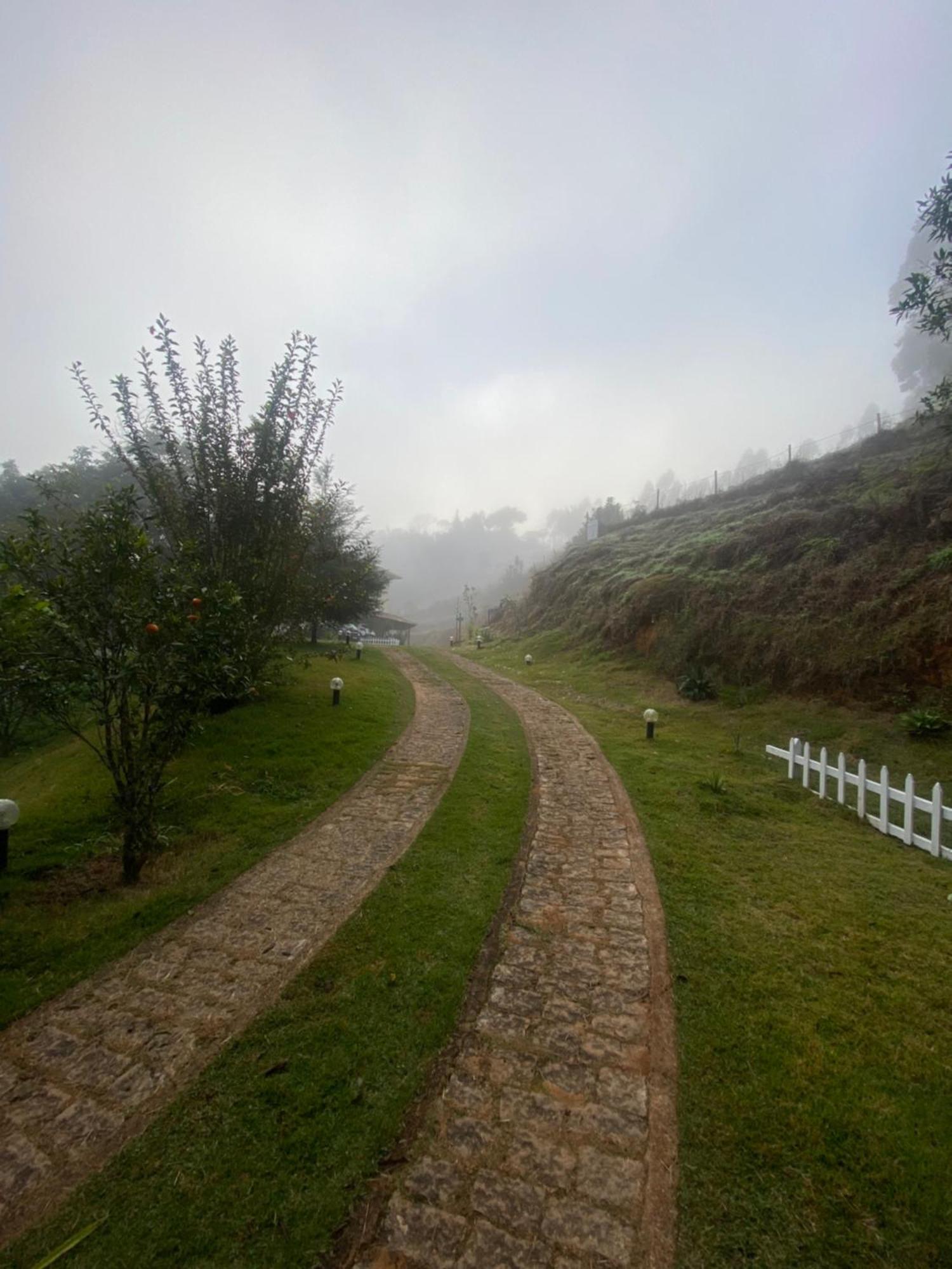 Chale Da Estancia Santa Teresa - Es Alto Sao Lourenco- Proximo Ao Circuito Caravaggio Kültér fotó