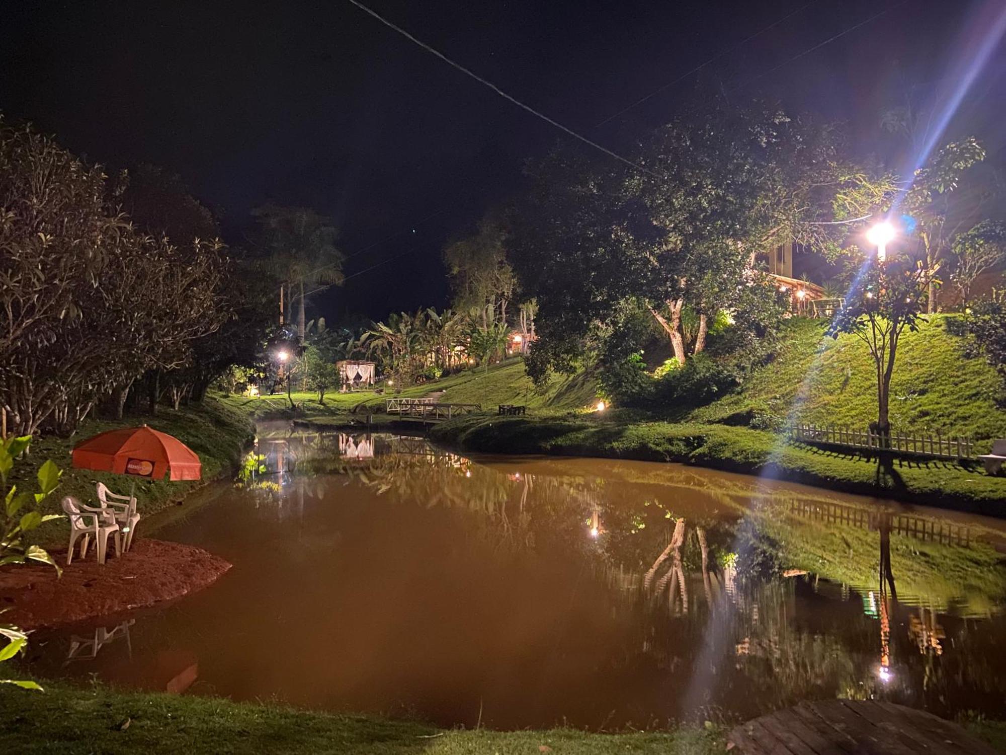 Chale Da Estancia Santa Teresa - Es Alto Sao Lourenco- Proximo Ao Circuito Caravaggio Kültér fotó