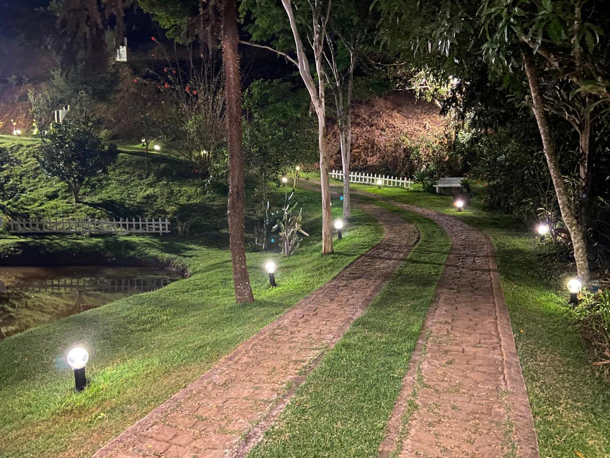 Chale Da Estancia Santa Teresa - Es Alto Sao Lourenco- Proximo Ao Circuito Caravaggio Kültér fotó